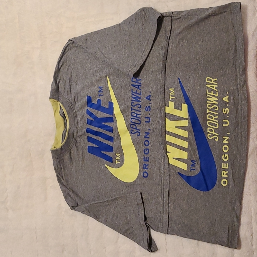 Nike Crop Top